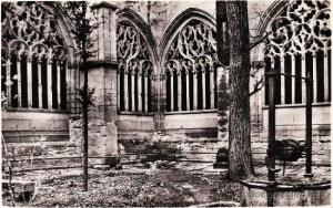 El Claustro en 1940 aproximadamente. Algunos Ventanales seguian semicegados.